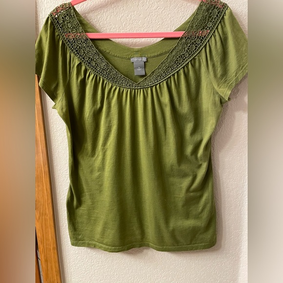Ann Taylor Green Cap Sleeves Scoop Neck Top medium - Picture 1 of 5